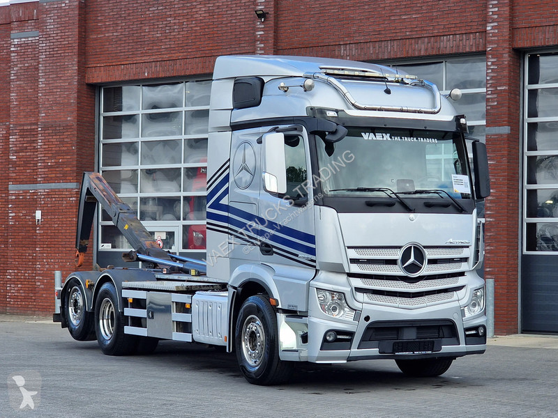 Camion Mercedes 2558 6x2 - AJK Hooklift 20T -...