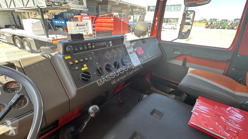 شاحنة Iveco TLF 16-25 4x2