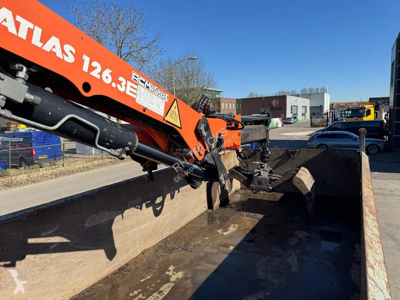شاحنة Volvo 330 6X2 EURO 5 - ATLAS 126.3E +...
