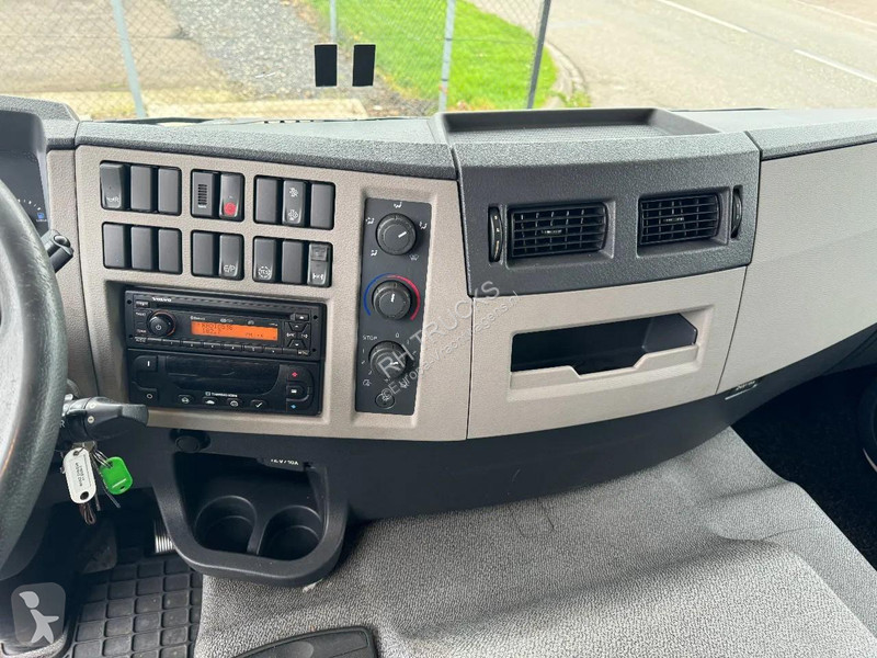 شاحنة Volvo 250 4X2 - EURO 6 + THERMOKING...
