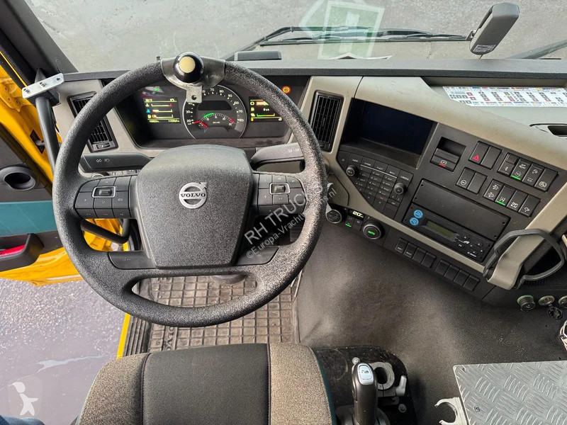 شاحنة Volvo FM 420 6X2 EURO 6 OY 11.338 KM