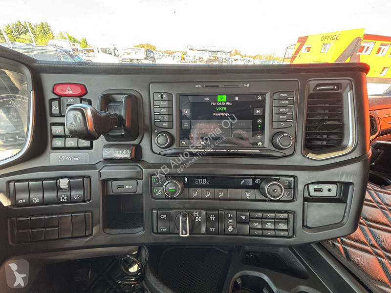 شاحنة Scania R 650 8x4*4 RETARDER / CHASSIS...