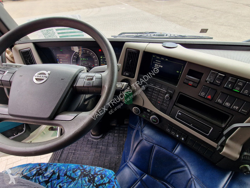شاحنة Volvo Globetrotter 6x2*4 - Livestock -...