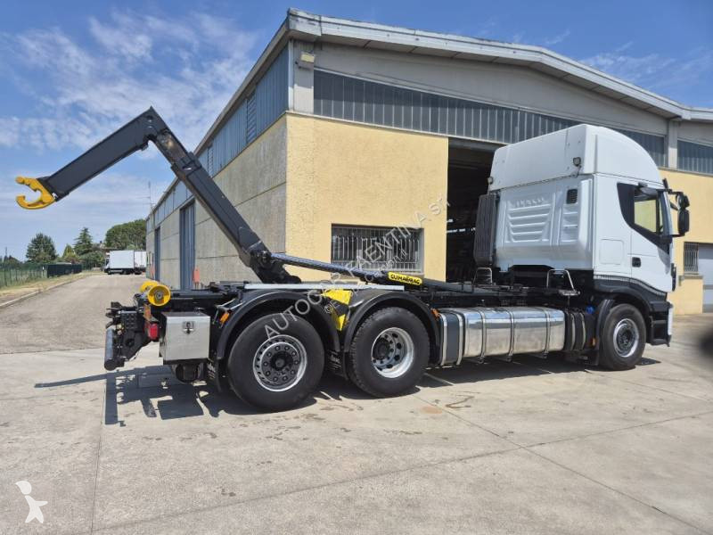 شاحنة Iveco