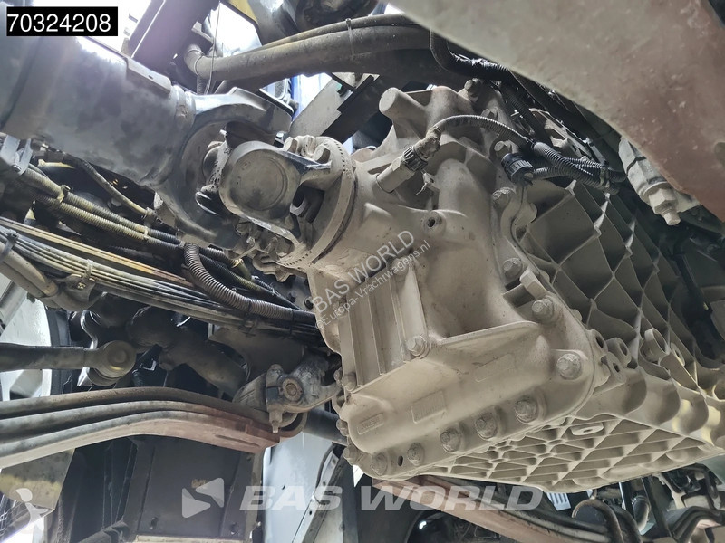 شاحنة Volvo 450 8X4 18m3 tipper Lift-Axle...