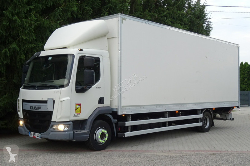شاحنة DAF LF 220 Euro 6 kontener 18p winda...