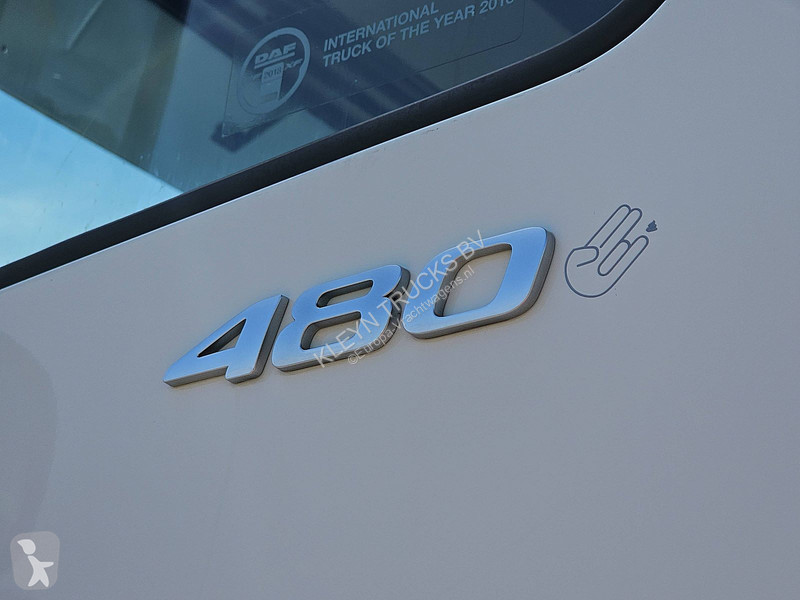 شاحنة DAF 480 6X2 FAN WB530