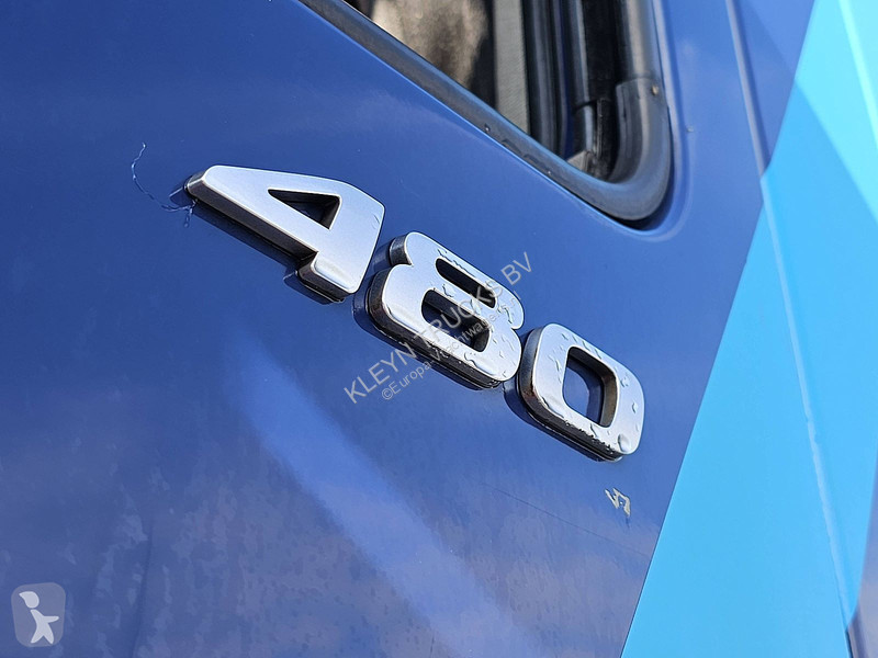 شاحنة DAF 480 6X2 FAN SCHMITZ