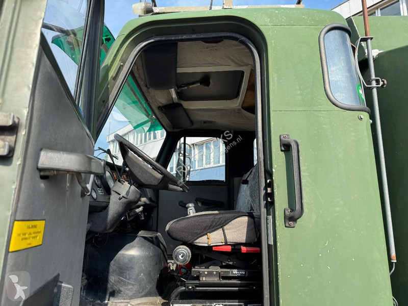شاحنة Volvo 6X4 Robson-Drive + TANK 14.000 LITER