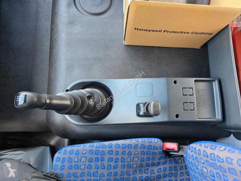 شاحنة MAN LE Feuerwehr Schaum-Löschfahrzeug...