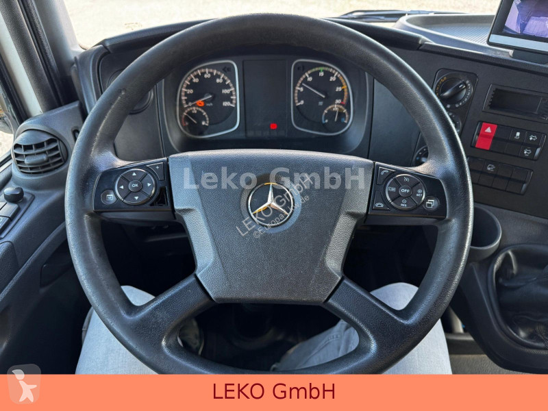 شاحنة Mercedes 1218 Mit Carrier Sp 850