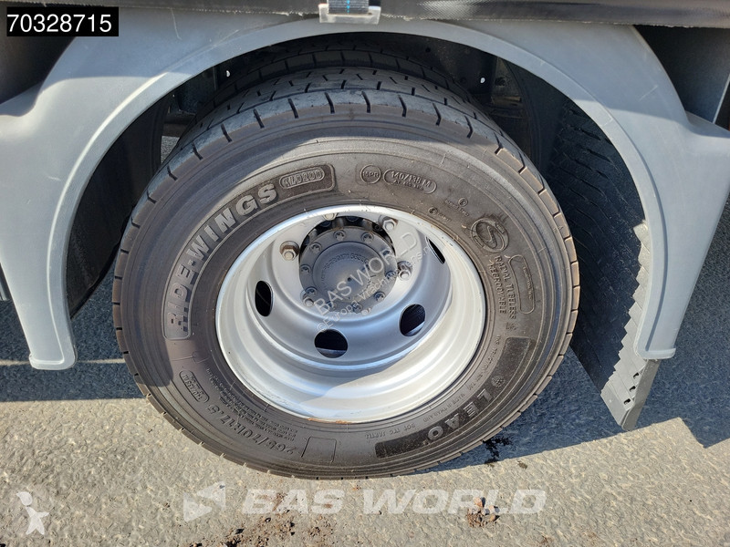 شاحنة MAN 12.220 4X2 12tonner curtainsider...