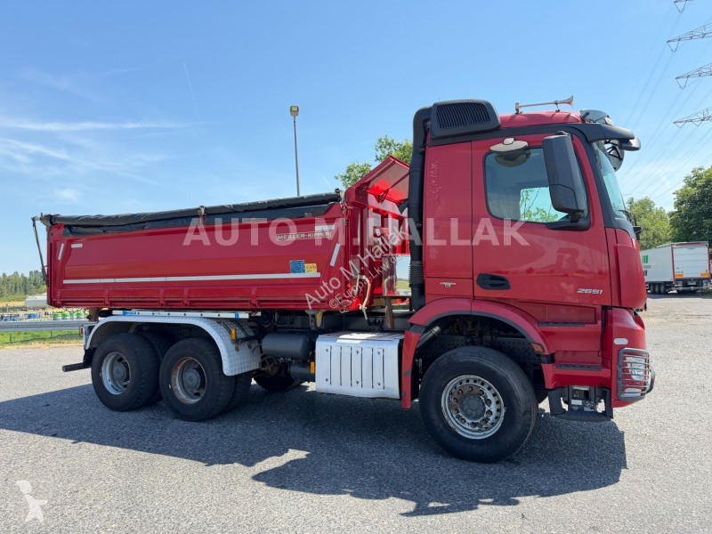 شاحنة Mercedes AROCS 2651 K MEILLER 3 S.Kipper...