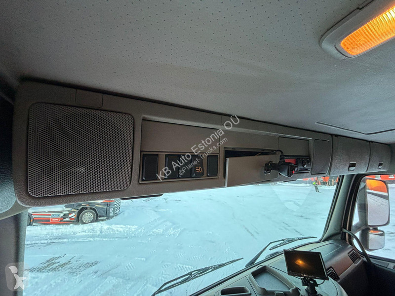 شاحنة Volvo FM 300 6x6 FOR SALE AS CHASSIS / OY...