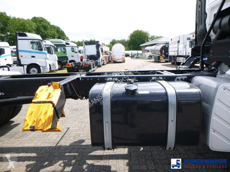 شاحنة MAN 33.360 6x4 chassis Euro 2 new/unused