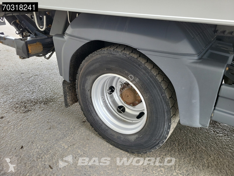 شاحنة Mercedes 1021 4X2 5,20m Box Frigoblock...