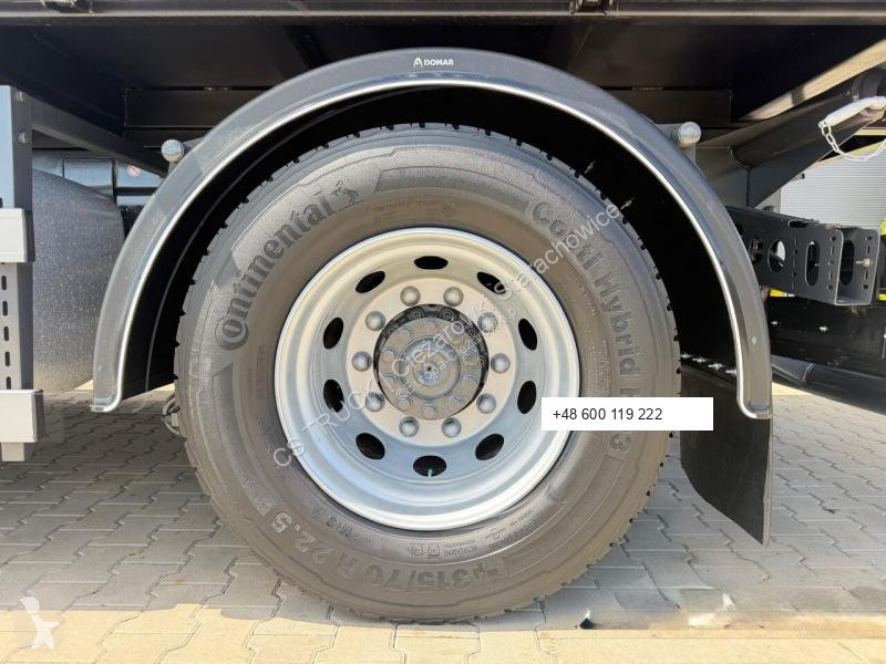 شاحنة Mercedes 1827