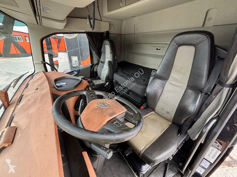 Camion Volvo 540 6x2 RETARDER / BOX L=5088 mm