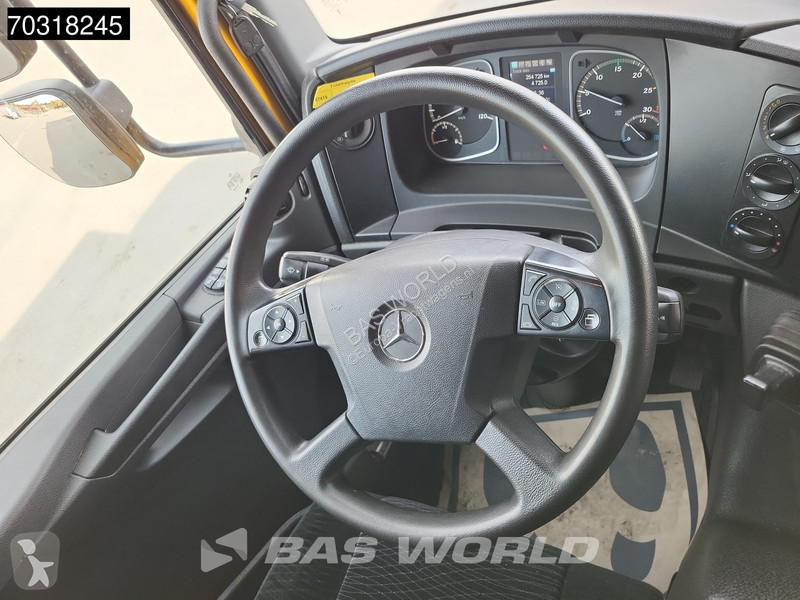 شاحنة Mercedes 1530 4X2 Thermo King T-1200R...