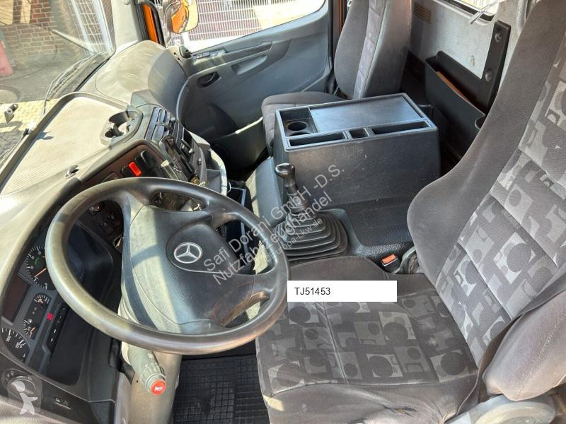 شاحنة Mercedes PKG 12001