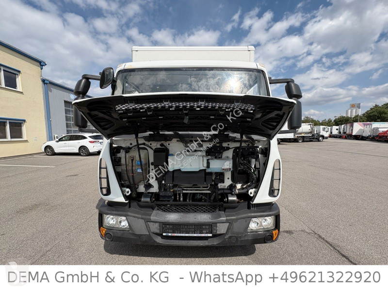 Vrachtwagen Iveco...