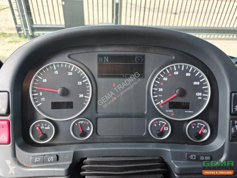 شاحنة MAN 10.180 4x2 DayCab Euro5 - Enclosed...