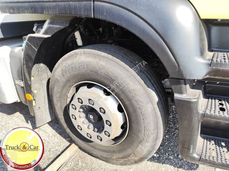 شاحنة Iveco