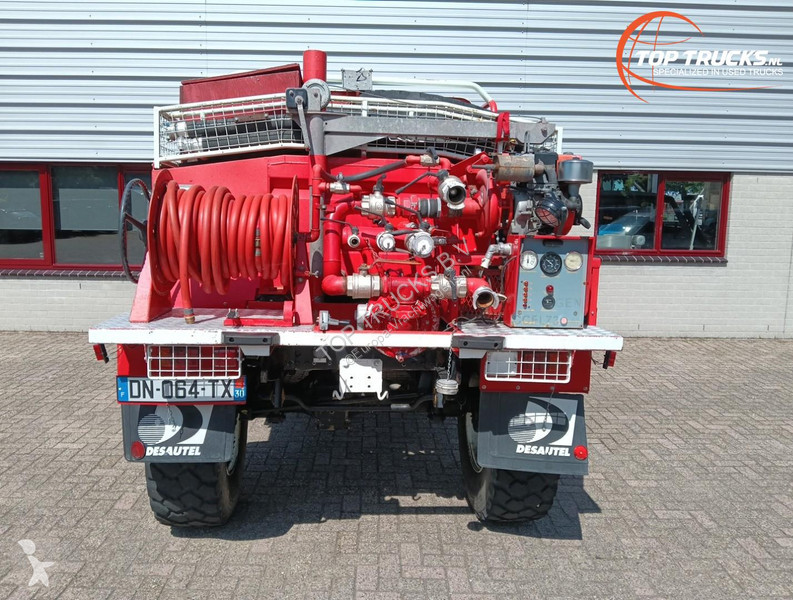 Camion Mercedes U 1200 4x4 -1,150 liter water...