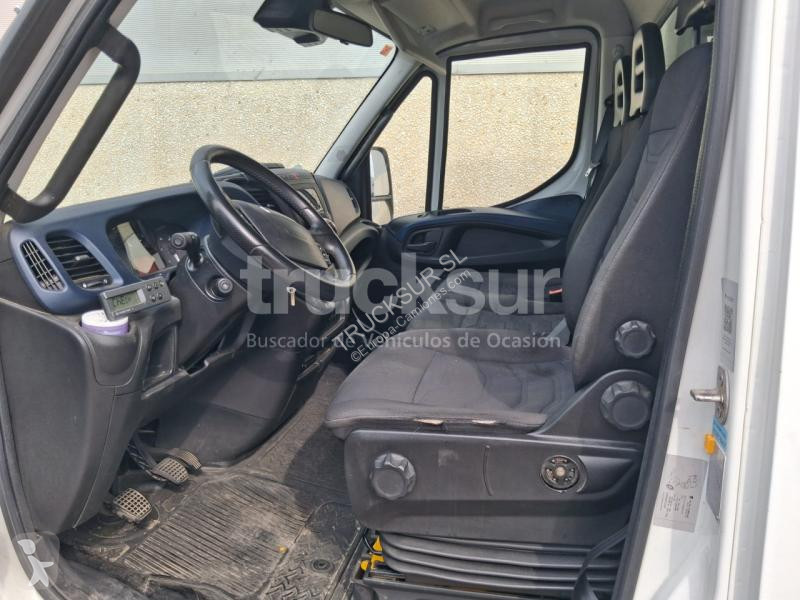 شاحنة Iveco  70C18 ISOTERMO