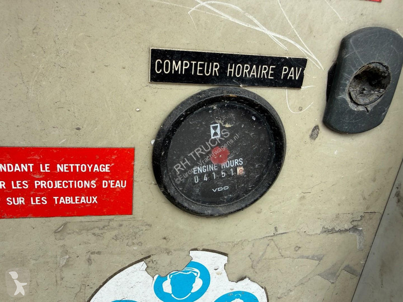 شاحنة Renault 370 6x4 Vacuum tank 12,000...