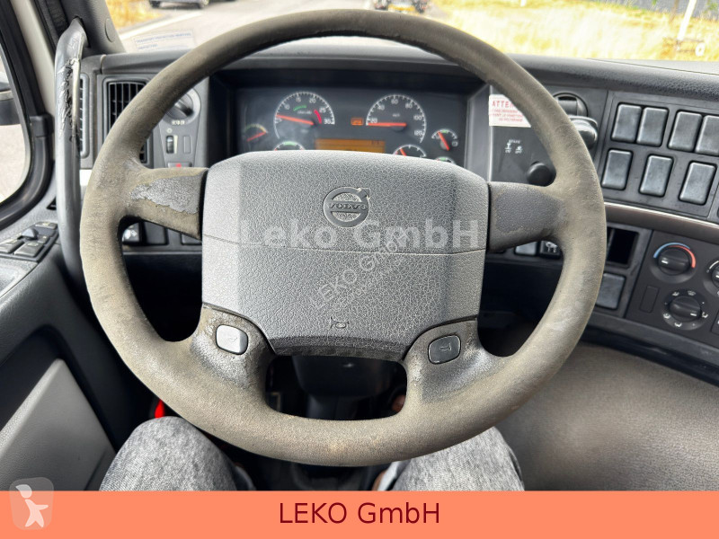 Lastbil Volvo 380  8x4 Abrollkipper