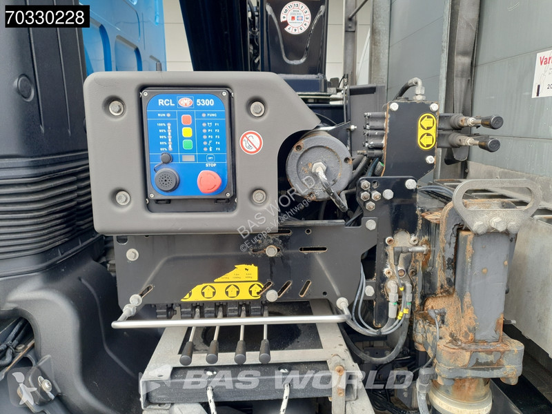 شاحنة Volvo 280 4X2 18tons truck HMF 1120K-RC...