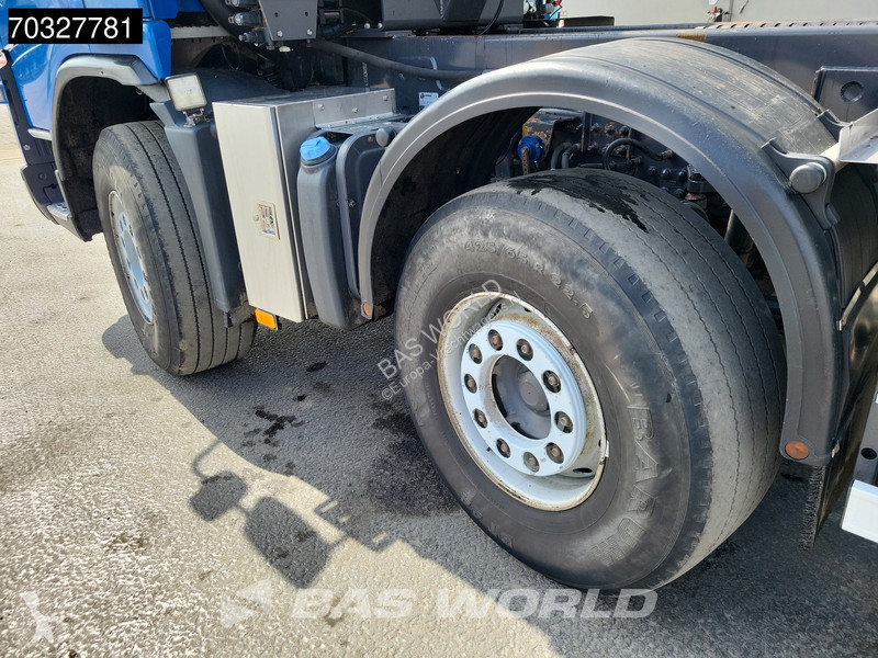 شاحنة Volvo 420  8X4 NL-truck 19m3 tipper...