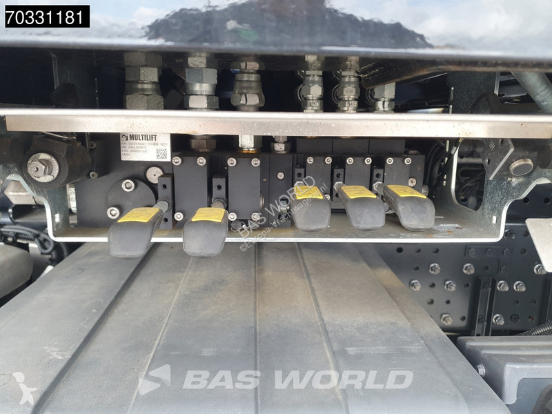 شاحنة Iveco XWay 530 6X2 NEW! Hiab FTR18...