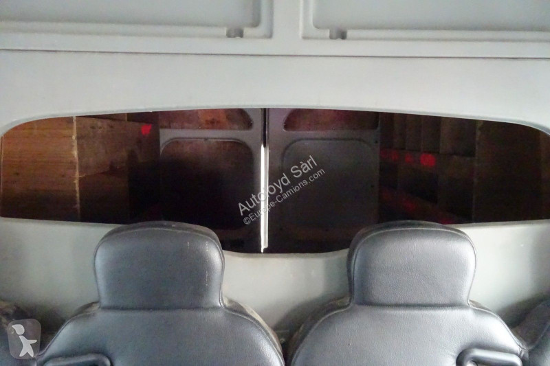 Camion Peugeot BOXER 2,2 HDI 130 7 PLACES