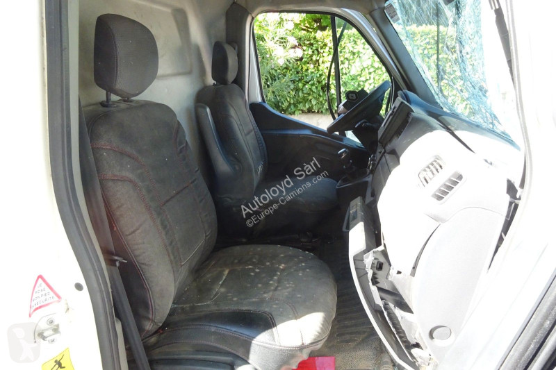 Camion Renault MASTER 2,3 DCI 146 NACELLE