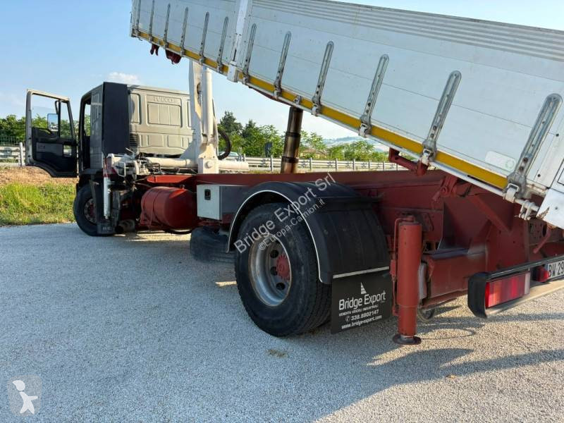 شاحنة Iveco