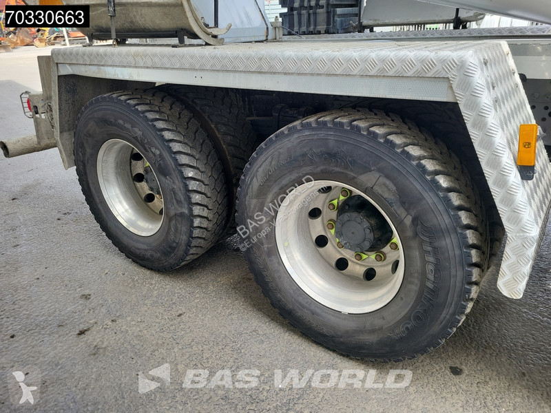 Betonárske zariadenie Mercedes 3240 8X4 9m3...