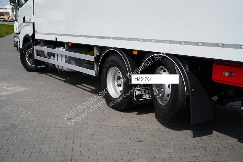 Camión Iveco / 420 / E 6 / KONTENER + WINDA /...