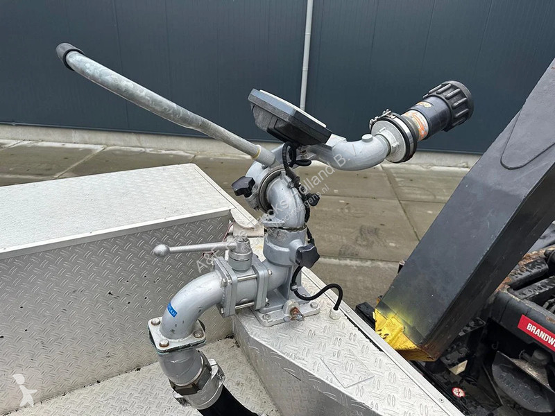 Camion Ziegler Hook-Lift Foam Firefighting Unit
