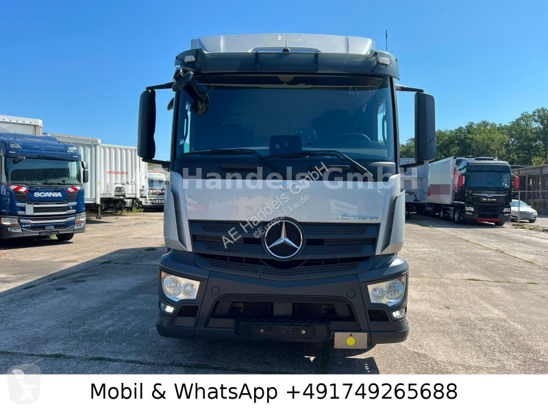 شاحنة Mercedes 4 2543 L Classic LL...