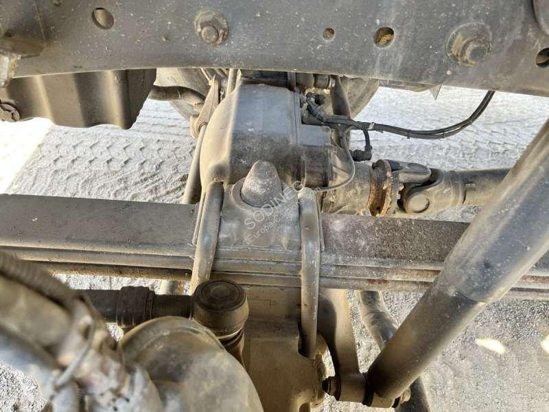 شاحنة Mercedes  AXOR 1833 4X4