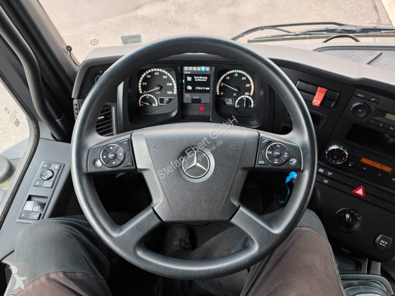 شاحنة Mercedes 1827 A 4x4 LBW Tür+Treppe...