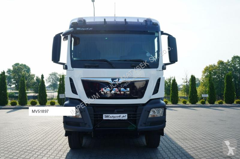 Грузовик MAN TGS 35.420