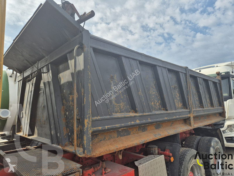 شاحنة MAN T42