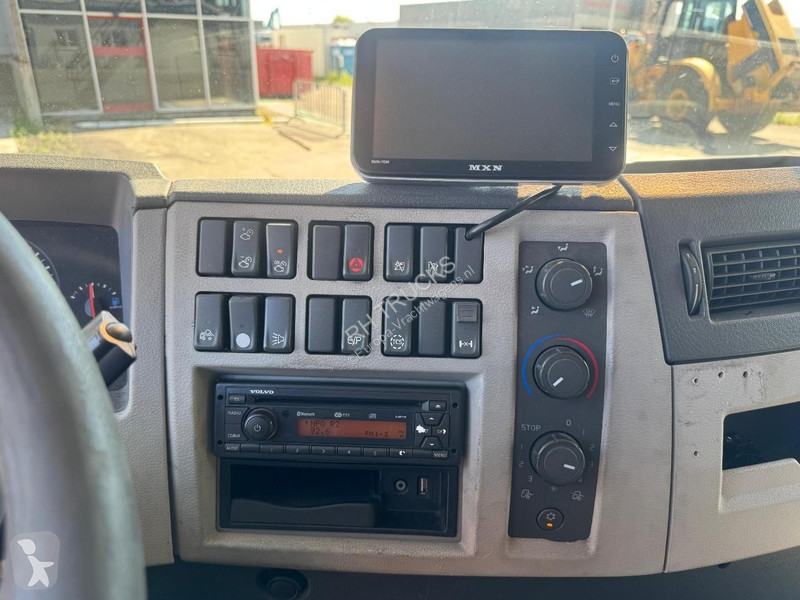 Camion Volvo 280 4X2 EURO 6 + DHOLLANDIA LIFT...