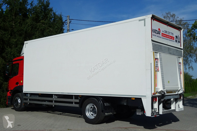 Kamion Mercedes 1833 Euro6 sypialna klima...