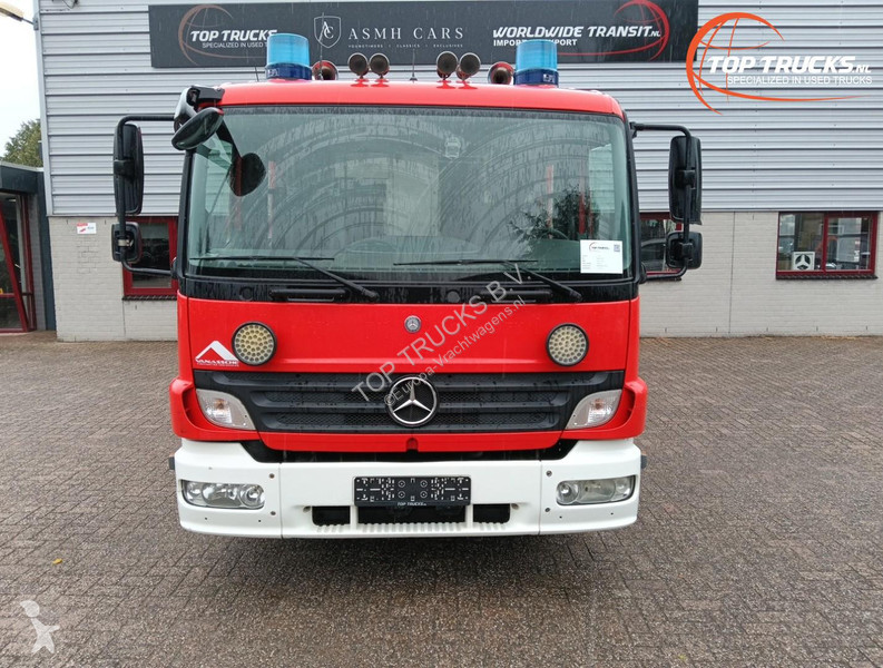 شاحنة Mercedes ATEGO 1329 2,000 ltr water -...