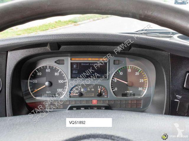 Vrachtwagen Mercedes 166