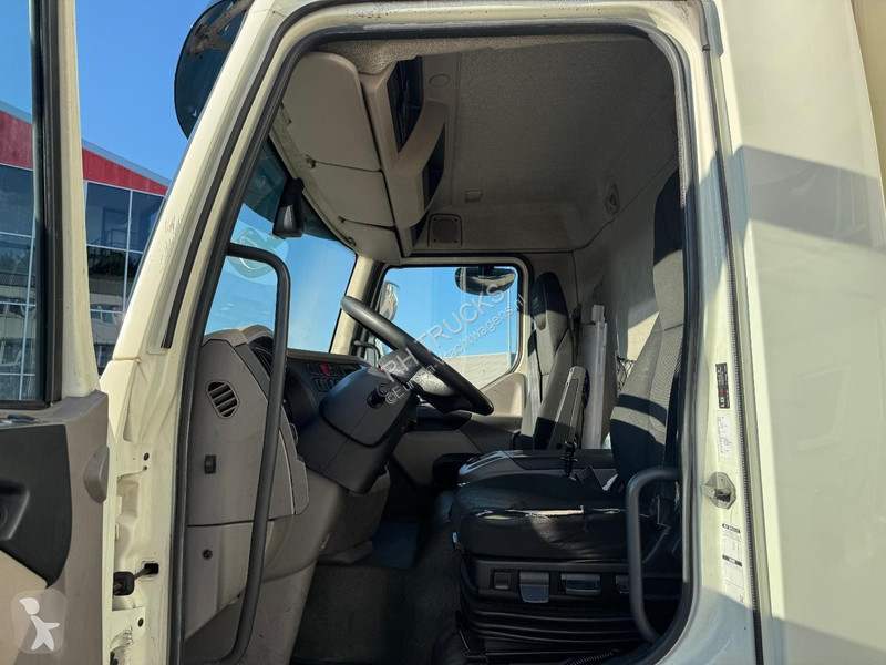Camion DAF 290 4X2 EURO 6 - REAR DOORS DAMAGED